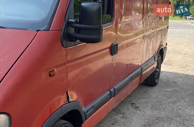 Грузовой фургон Renault Master 2000 в 