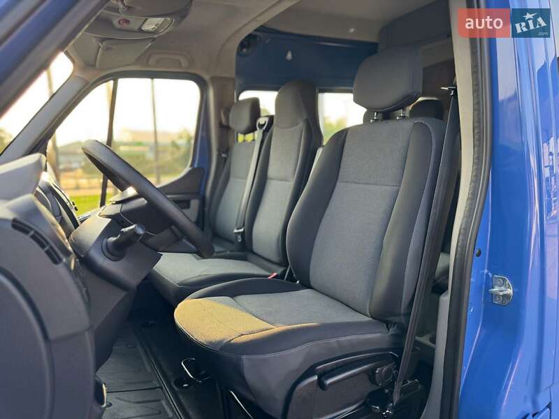 Грузопассажирский фургон Renault Master 2017 в Дубно