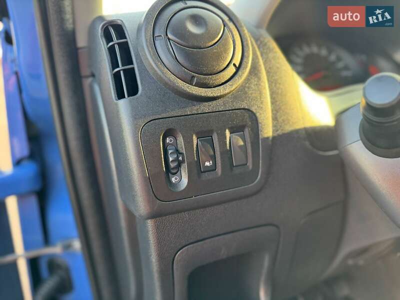 Грузопассажирский фургон Renault Master 2017 в Дубно