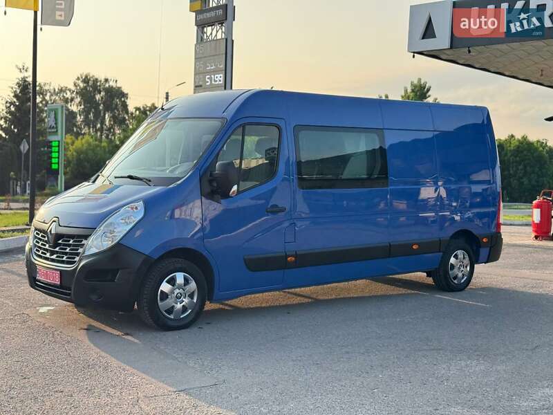 Грузопассажирский фургон Renault Master 2017 в Дубно