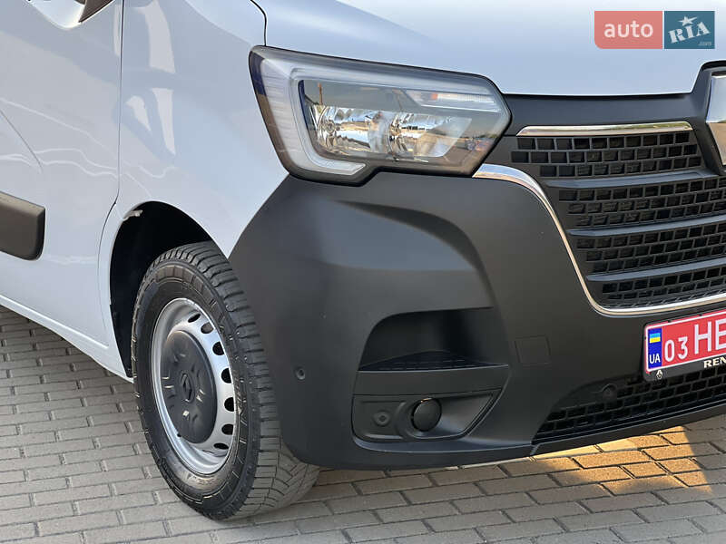 Грузовой фургон Renault Master 2022 в Дубно