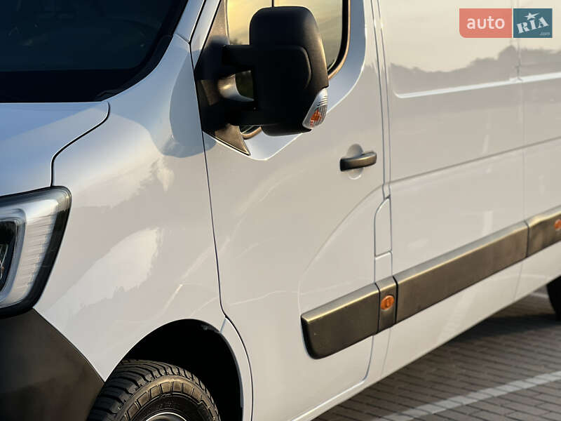 Грузовой фургон Renault Master 2022 в Дубно