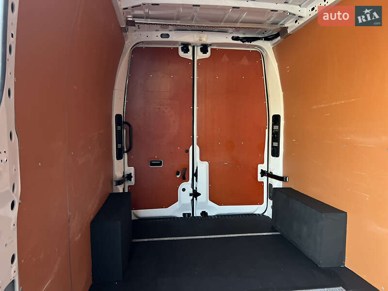 Грузовой фургон Renault Master 2022 в Дубно