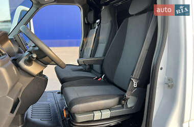 Вантажний фургон Renault Master 2022 в 