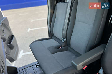 Вантажний фургон Renault Master 2022 в 