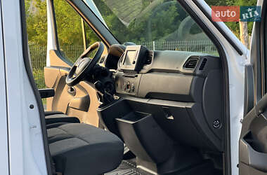 Вантажний фургон Renault Master 2022 в 