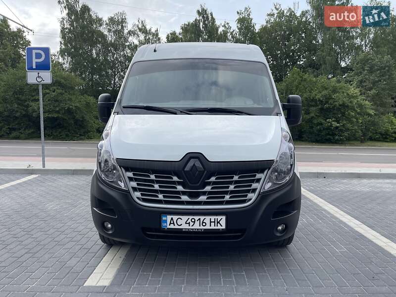 Грузовой фургон Renault Master 2017 в Луцке