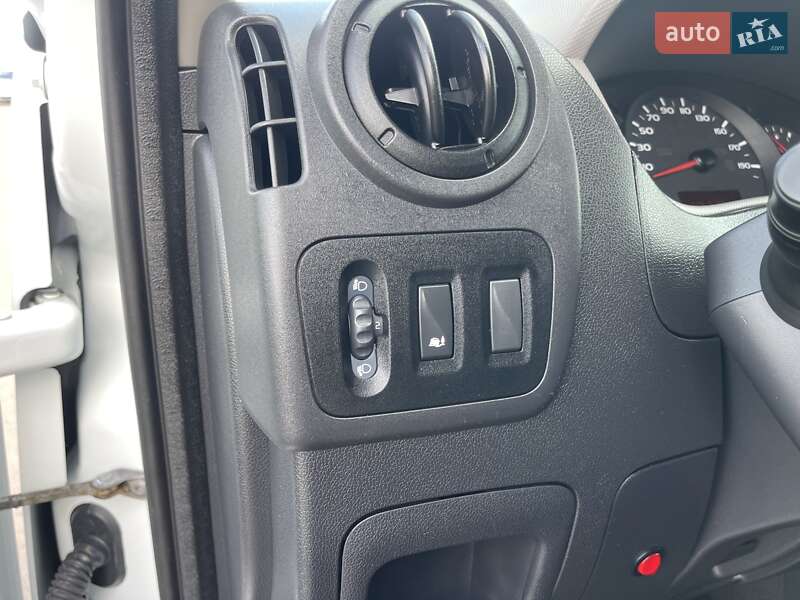Рефрижератор Renault Master 2015 в Ковелі