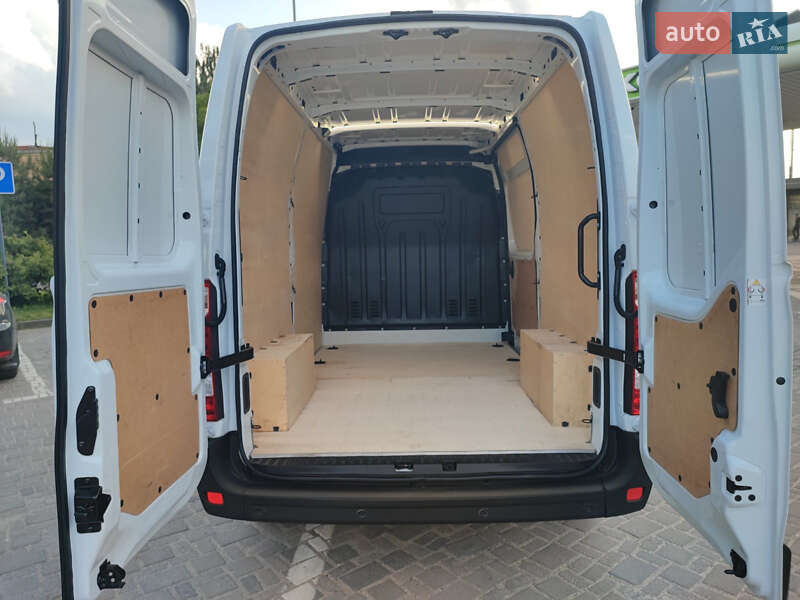 Грузовой фургон Renault Master 2022 в Днепре