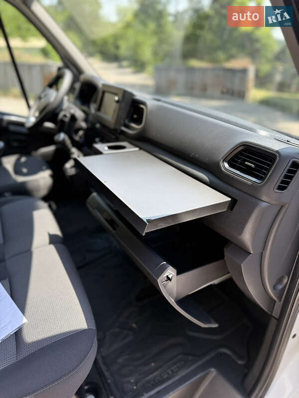 Грузовой фургон Renault Master 2022 в Днепре
