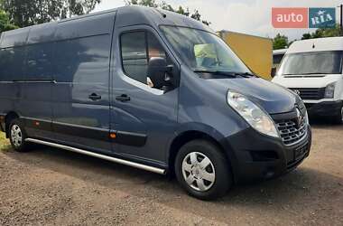 Вантажний фургон Renault Master 2015 в Івано-Франківську