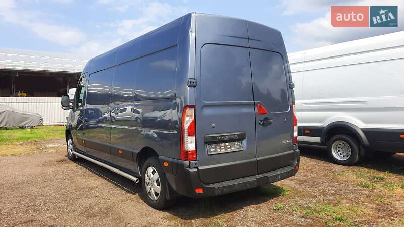 Грузовой фургон Renault Master 2015 в Ивано-Франковске