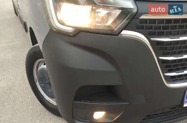 Грузовой фургон Renault Master 2022 в 