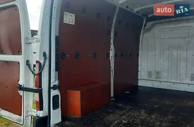 Грузопассажирский фургон Renault Master 2014 в 