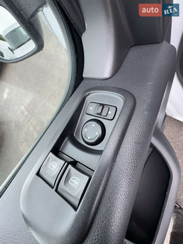 Грузовой фургон Renault Master 2020 в Киеве