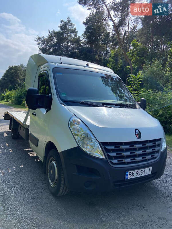 Автовоз Renault Master 2013 в Радивилове