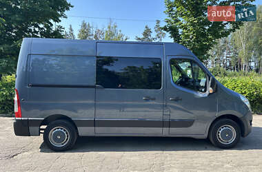 Грузопассажирский фургон Renault Master 2018 в 