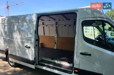 Грузовой фургон Renault Master 2015 в 