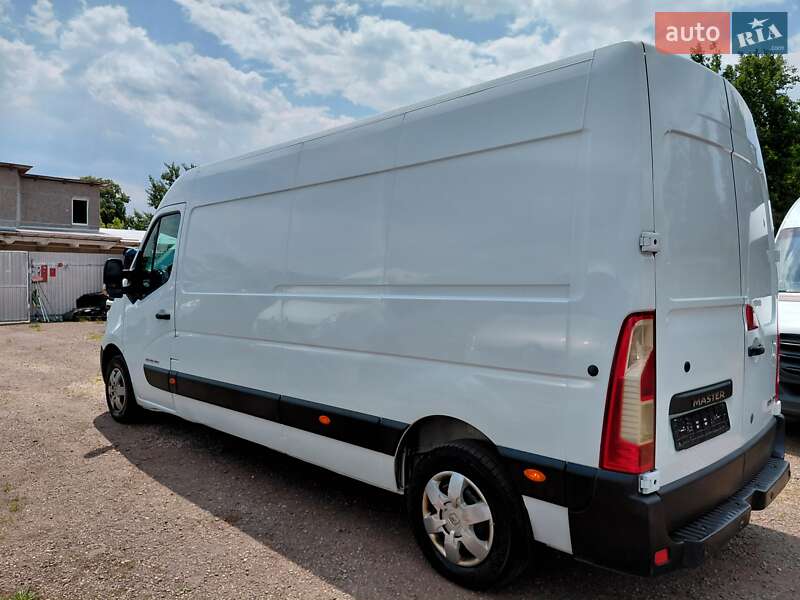 Грузовой фургон Renault Master 2017 в Ивано-Франковске