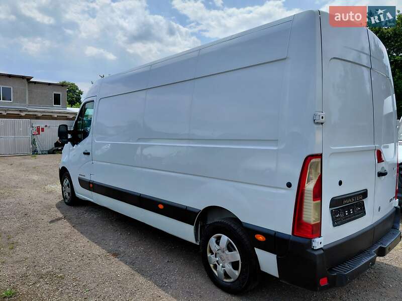 Грузовой фургон Renault Master 2017 в Ивано-Франковске