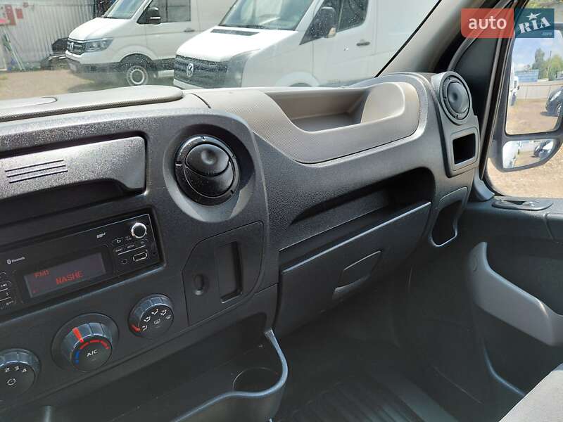 Грузовой фургон Renault Master 2017 в Ивано-Франковске