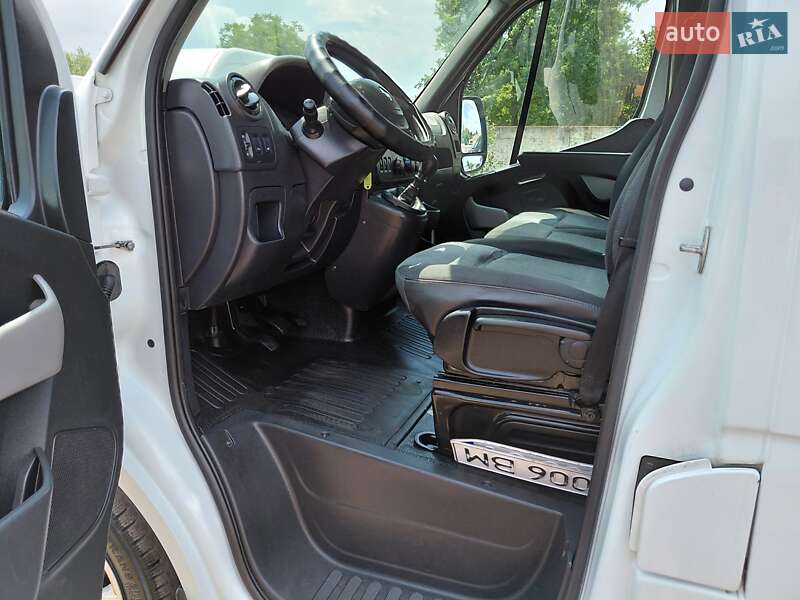 Грузовой фургон Renault Master 2017 в Ивано-Франковске