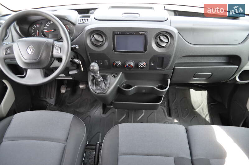 Грузопассажирский фургон Renault Master 2018 в Киеве