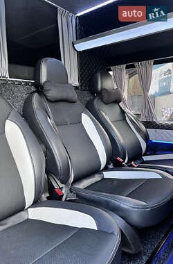 Микроавтобус Renault Master 2020 в 