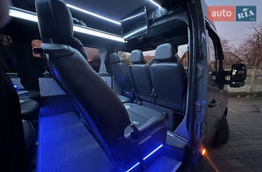 Микроавтобус Renault Master 2020 в 