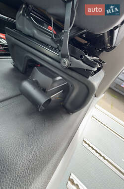 Микроавтобус Renault Master 2020 в 