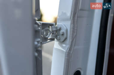 Грузовой фургон Renault Master 2021 в 