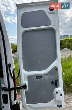 Грузовой фургон Renault Master 2019 в 