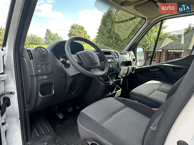 Грузовой фургон Renault Master 2018 в Львове
