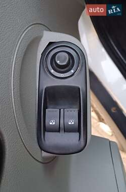 Грузовой фургон Renault Master 2008 в 