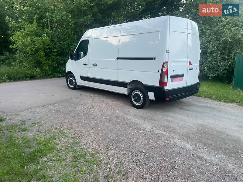 Грузовой фургон Renault Master 2019 в Коростене