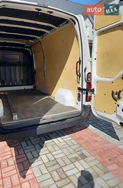 Грузовой фургон Renault Master 2021 в 