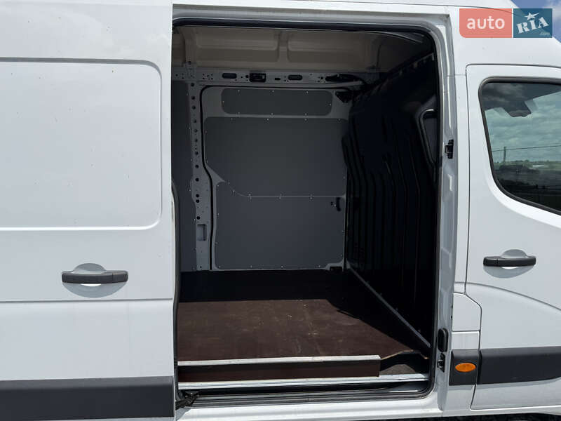 Грузовой фургон Renault Master 2020 в Дубно