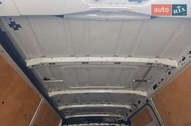 Грузовой фургон Renault Master 2010 в 