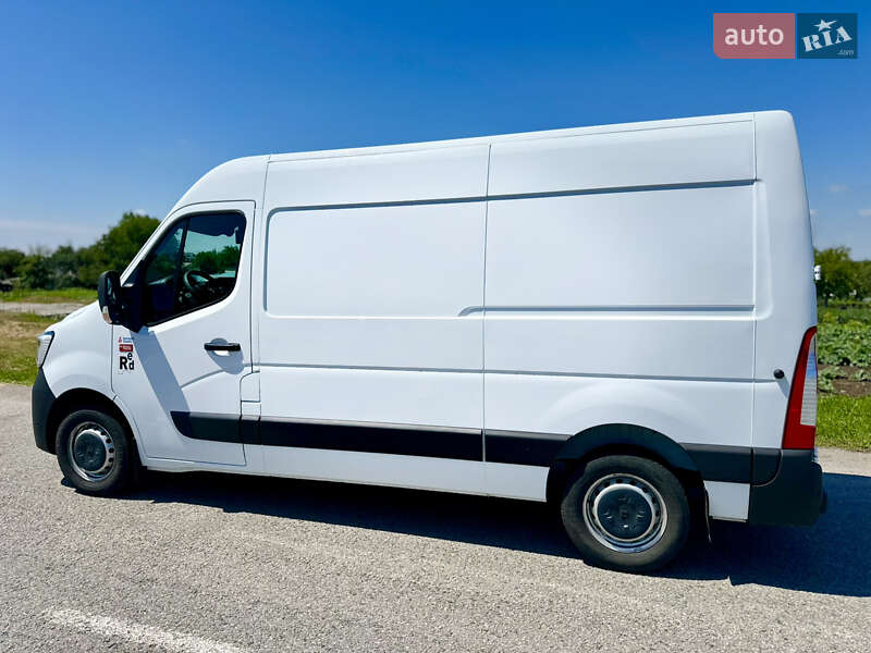 Вантажний фургон Renault Master 2021 в Дніпрі