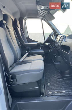 Грузовой фургон Renault Master 2020 в 
