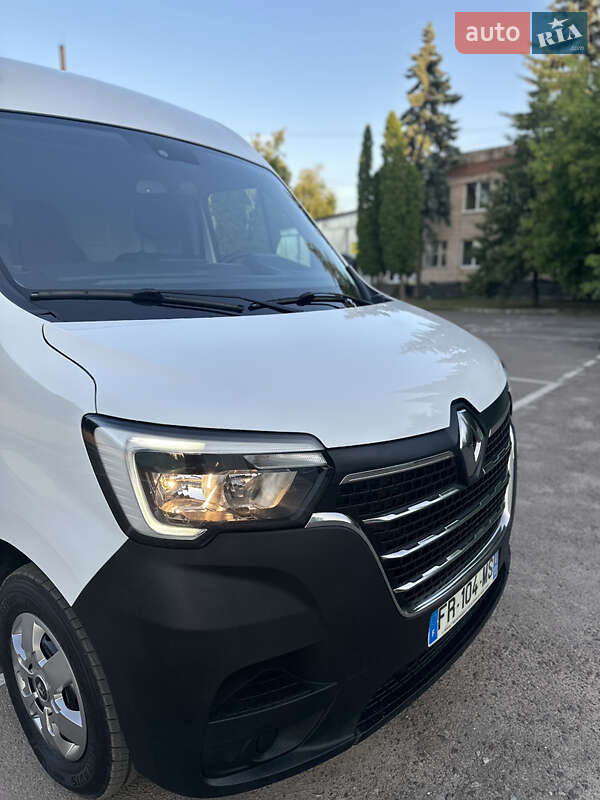Вантажний фургон Renault Master 2020 в Дубні