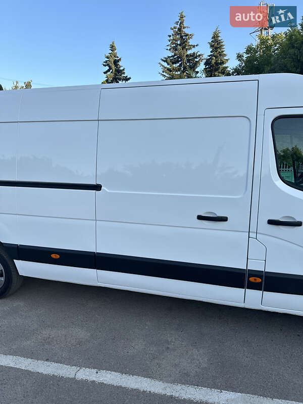 Вантажний фургон Renault Master 2020 в Дубні