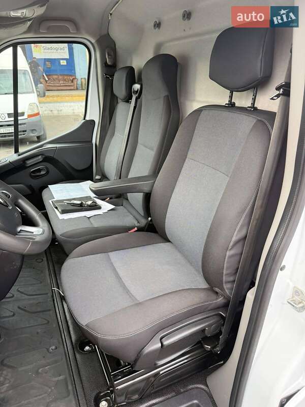 Грузовой фургон Renault Master 2020 в Луцке