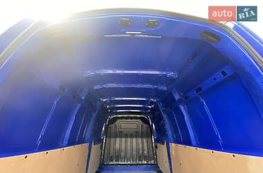 Вантажний фургон Renault Master 2023 в 