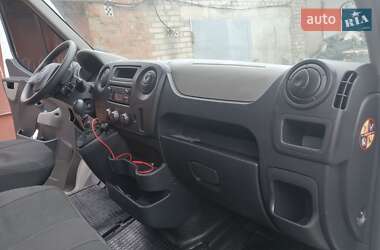 Грузовой фургон Renault Master 2015 в 