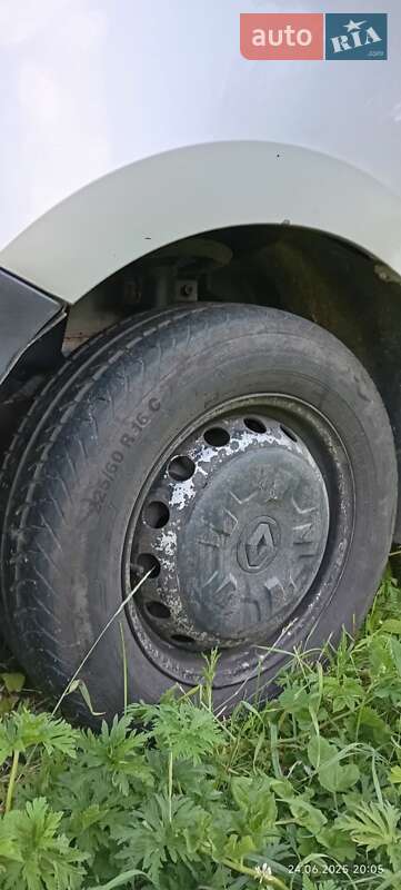 Грузовой фургон Renault Master 2014 в Ровно