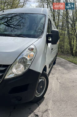 Грузовой фургон Renault Master 2013 в 