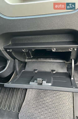 Грузовой фургон Renault Master 2013 в 