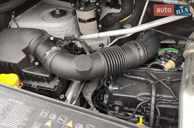 Грузовой фургон Renault Master 2019 в 