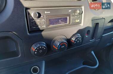 Грузовой фургон Renault Master 2016 в 